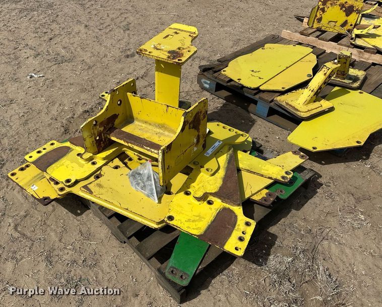 image for item ER8927 Degelman blade parts