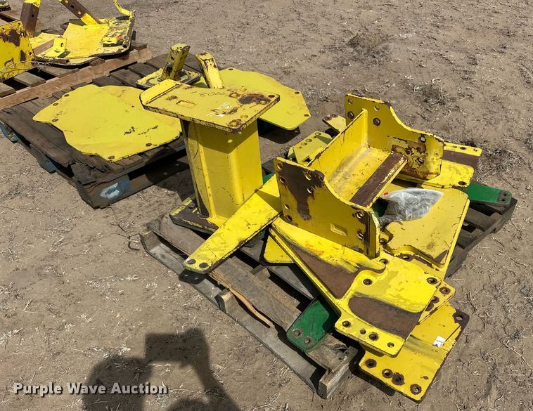 image for item ER8927 Degelman blade parts