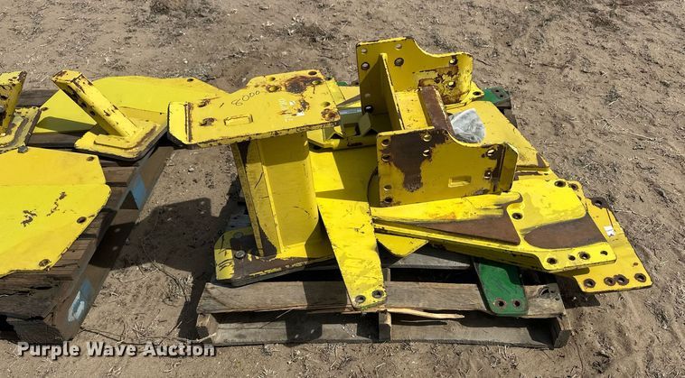 image for item ER8927 Degelman blade parts