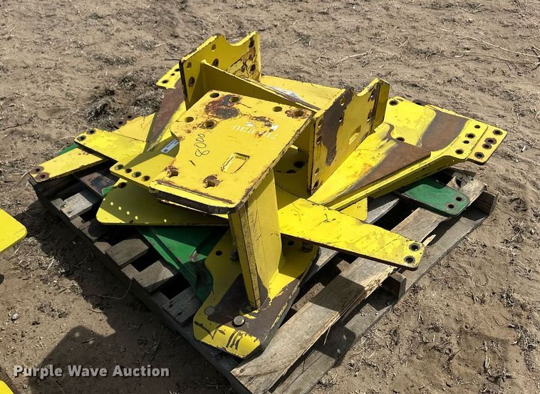 image for item ER8927 Degelman blade parts