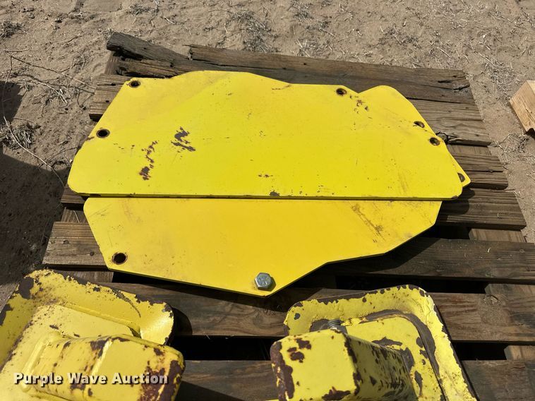 image for item ER8927 Degelman blade parts