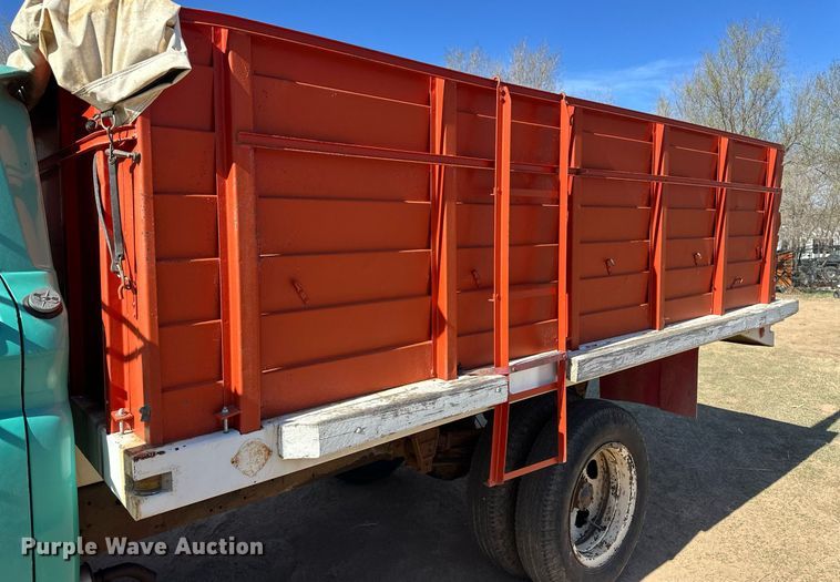 image for item ER8933 1961 Chevrolet 60 dump flatbed truck