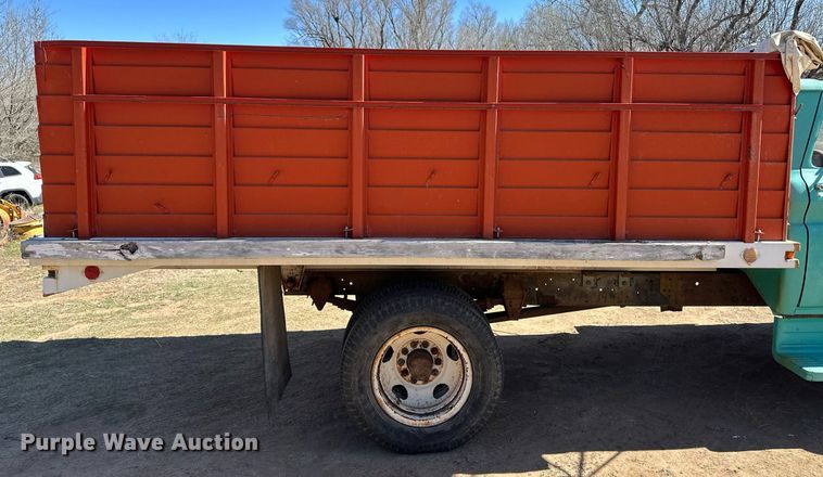 image for item ER8933 1961 Chevrolet 60 dump flatbed truck