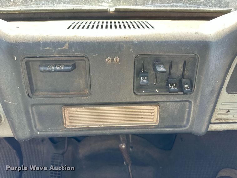 image for item ER8933 1961 Chevrolet 60 dump flatbed truck