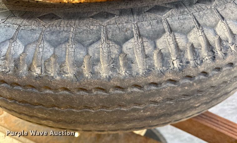 image for item ER8933 1961 Chevrolet 60 dump flatbed truck