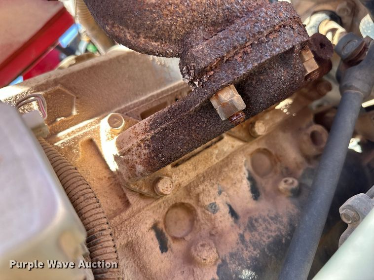 image for item ER8942 2004 Massey Ferguson 1433 MFWD tractor