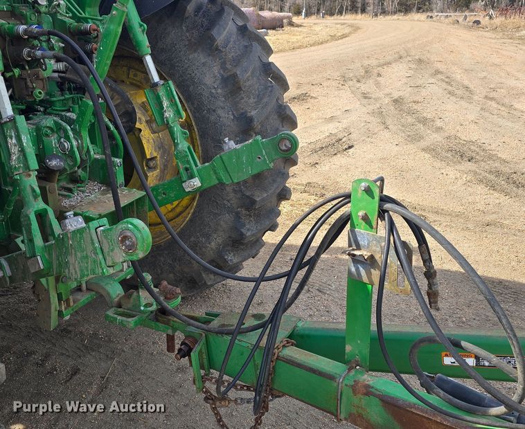 image for item NC9262 John Deere 980 field cultivator