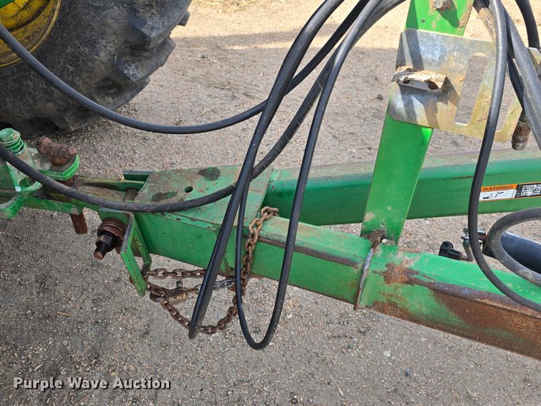 image for item NC9262 John Deere 980 field cultivator