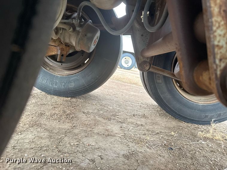 image for item NN9649 1984 Fruehauf tank trailer