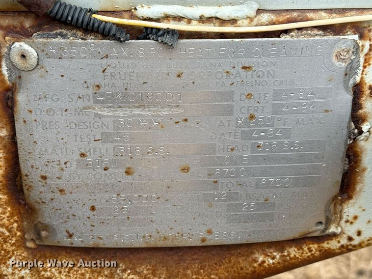 image for item NN9649 1984 Fruehauf tank trailer