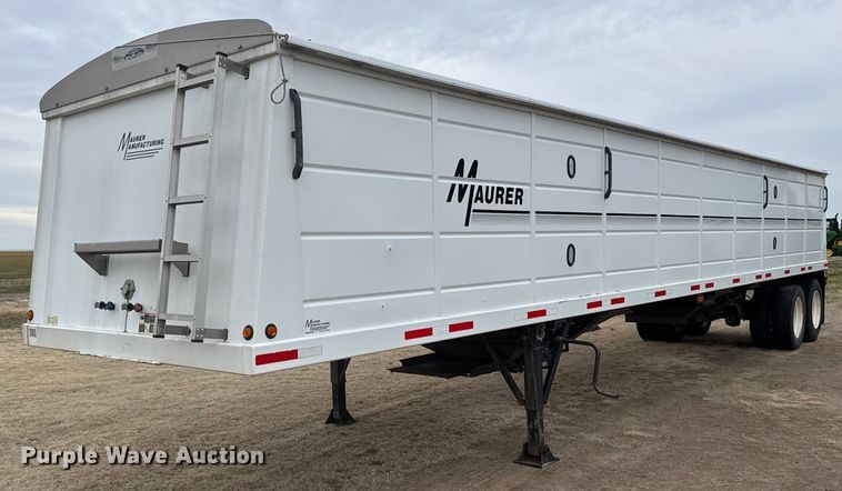 image for item NN9650 2013 Maurer grain trailer