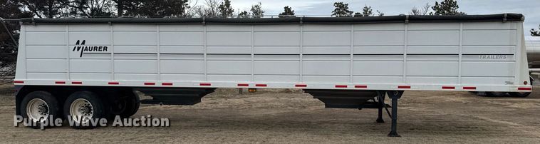 image for item NN9650 2013 Maurer grain trailer
