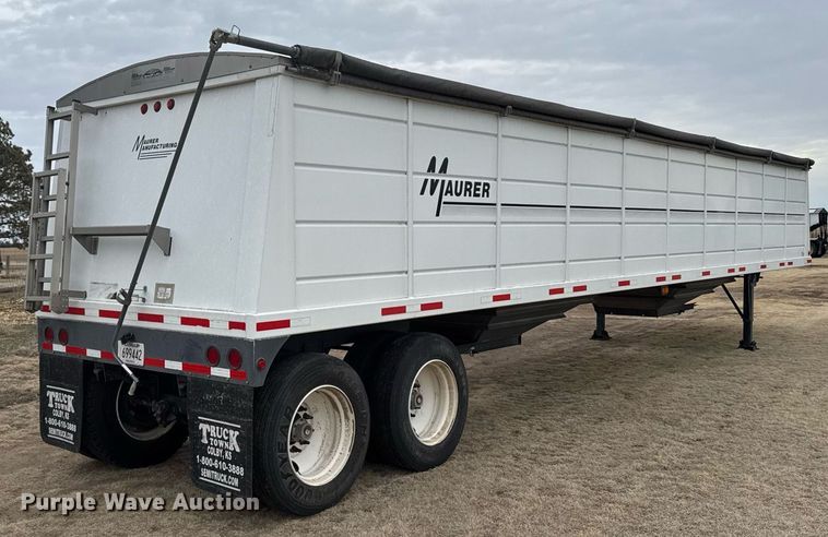 image for item NN9650 2013 Maurer grain trailer