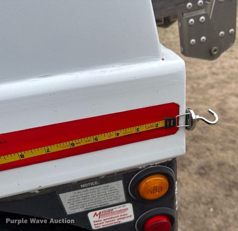 image for item NN9650 2013 Maurer grain trailer