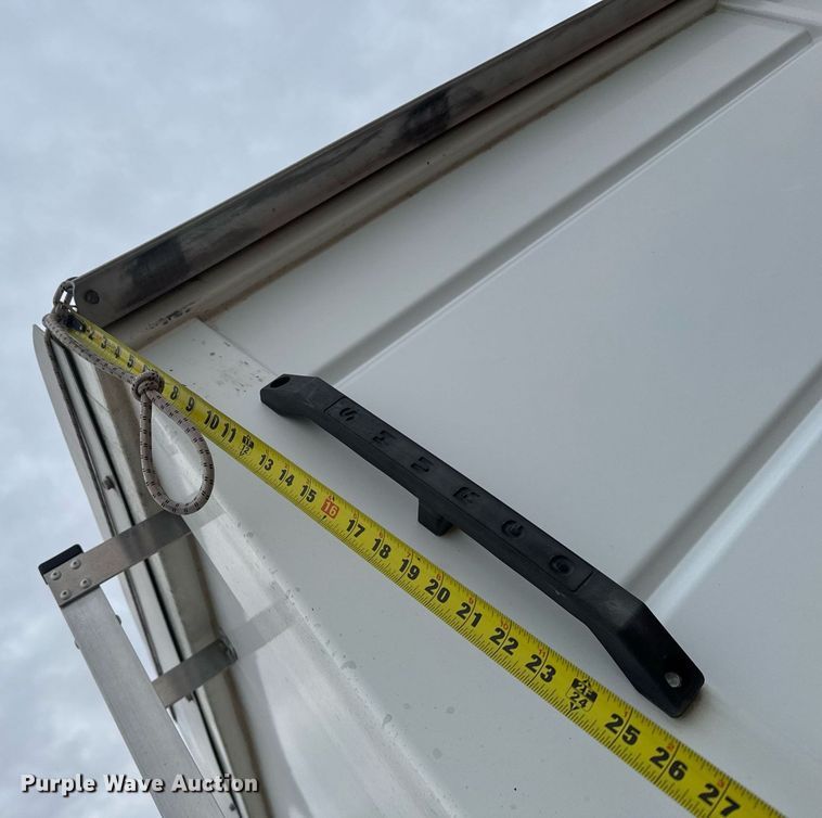 image for item NN9650 2013 Maurer grain trailer