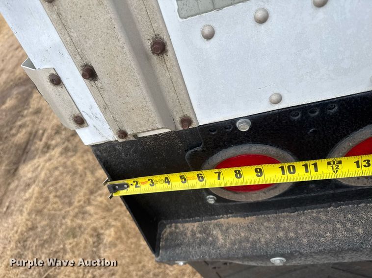 image for item NN9651 1986 Merritt grain trailer