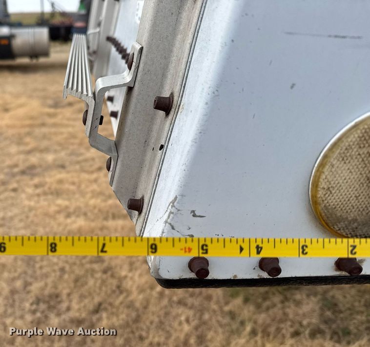 image for item NN9651 1986 Merritt grain trailer