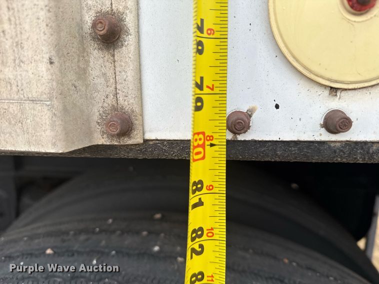 image for item NN9651 1986 Merritt grain trailer