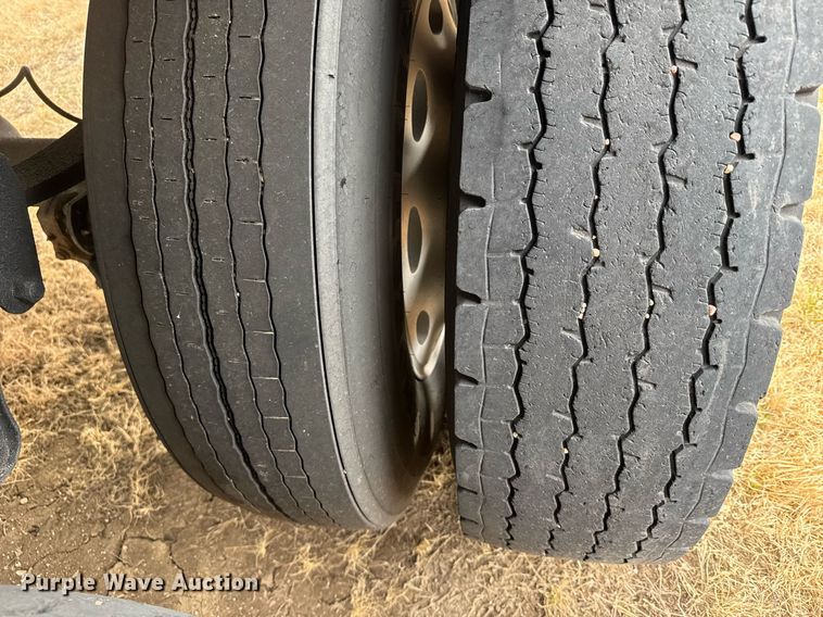 image for item NN9651 1986 Merritt grain trailer