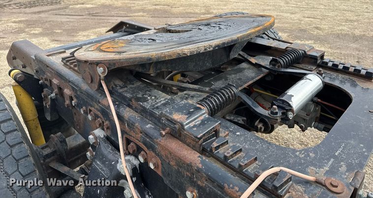 image for item NN9655 1993 Kenworth T660 semi truck