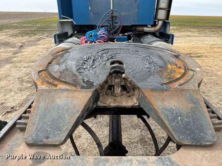 image for item NN9655 1993 Kenworth T660 semi truck