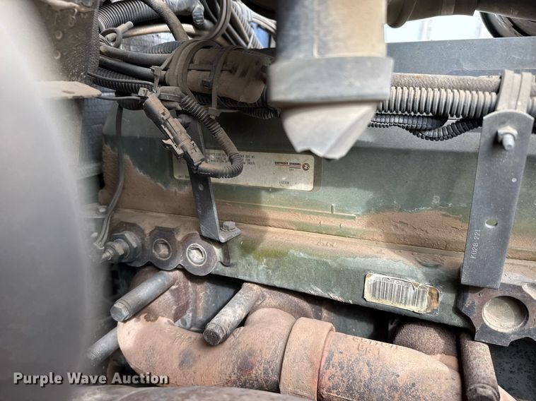 image for item NN9655 1993 Kenworth T660 semi truck