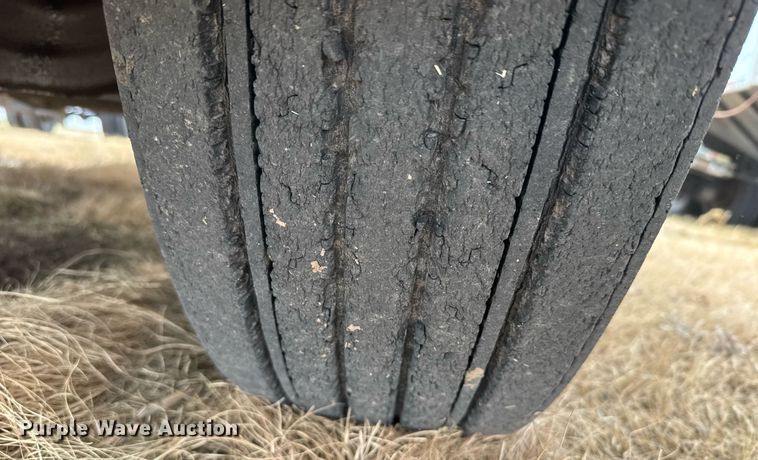 image for item NN9655 1993 Kenworth T660 semi truck