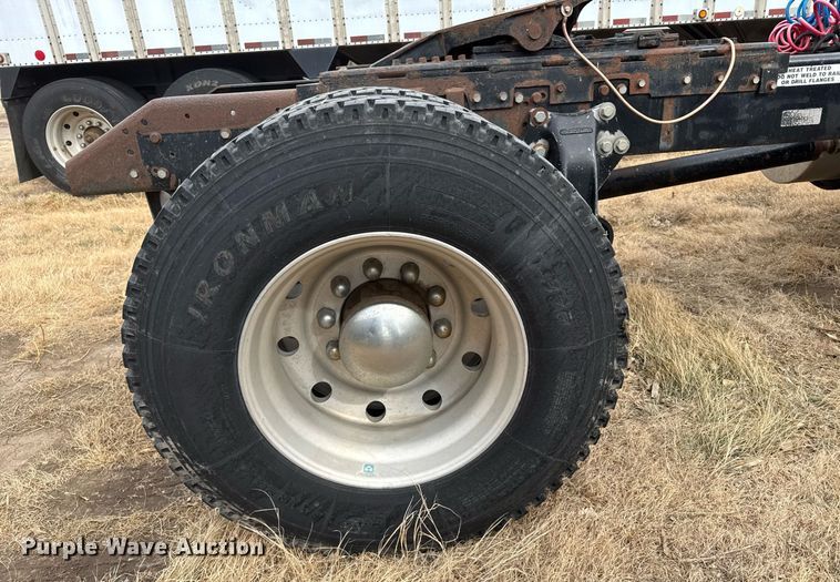 image for item NN9655 1993 Kenworth T660 semi truck