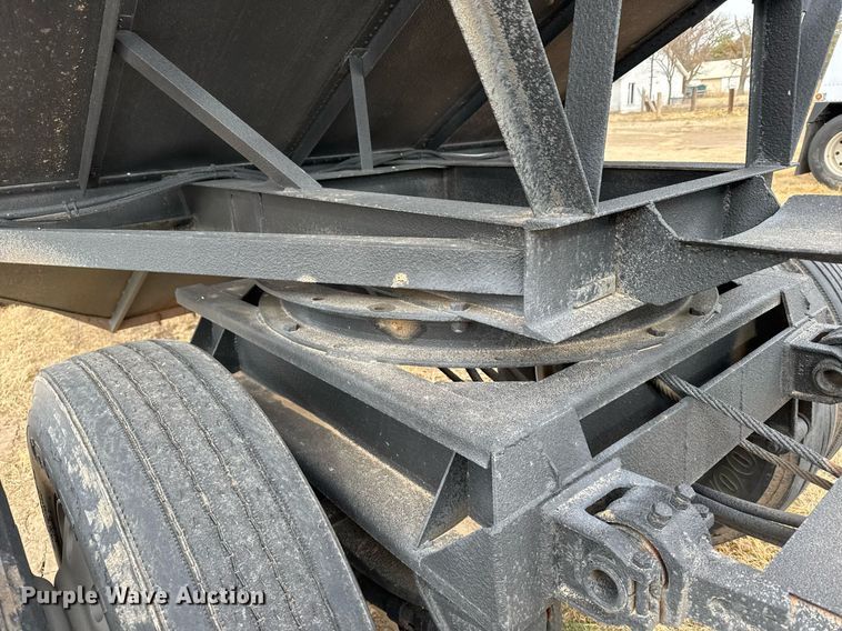 image for item NN9656 (2) 1971 Spen grain trailers