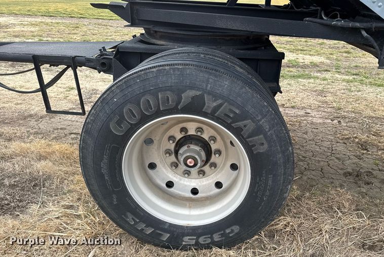 image for item NN9656 (2) 1971 Spen grain trailers