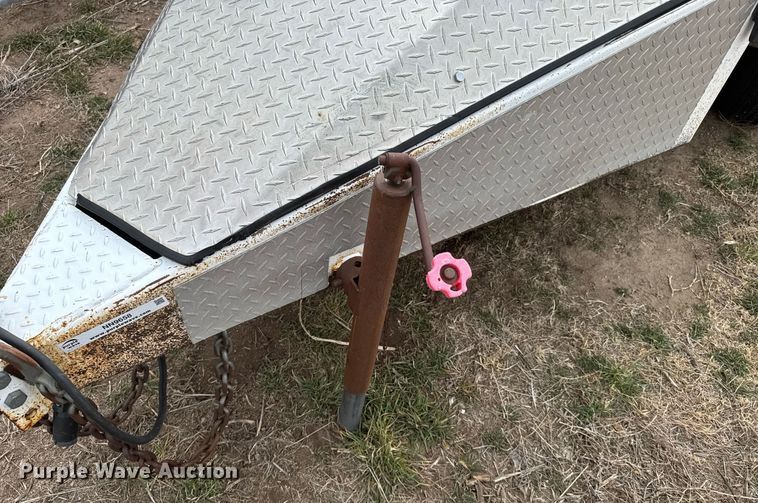 image for item NN9658 2011 Road Runner fuel trailer