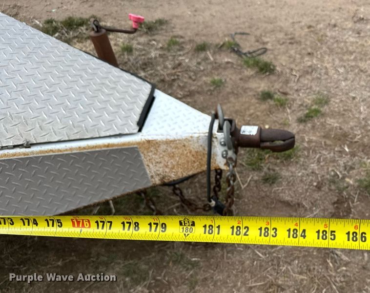 image for item NN9658 2011 Road Runner fuel trailer