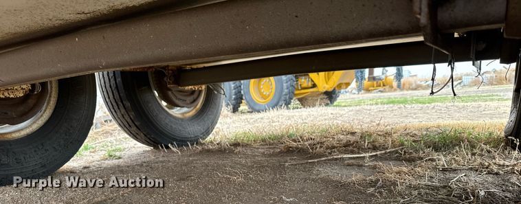 image for item NN9658 2011 Road Runner fuel trailer