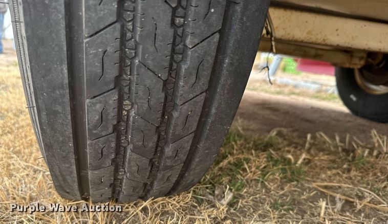 image for item NN9658 2011 Road Runner fuel trailer