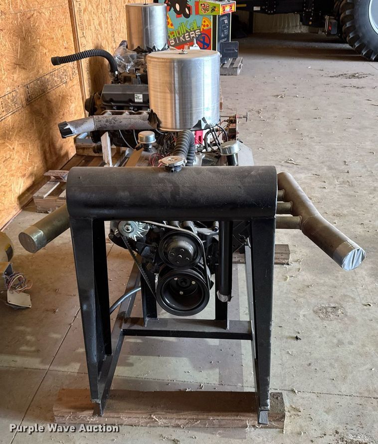 image for item NN9661 GM 454 engine