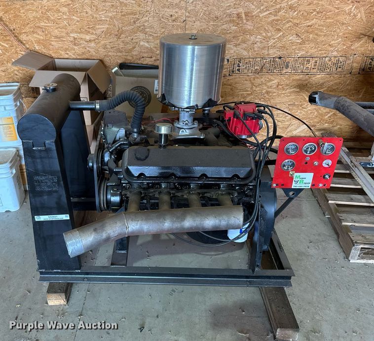 image for item NN9661 GM 454 engine