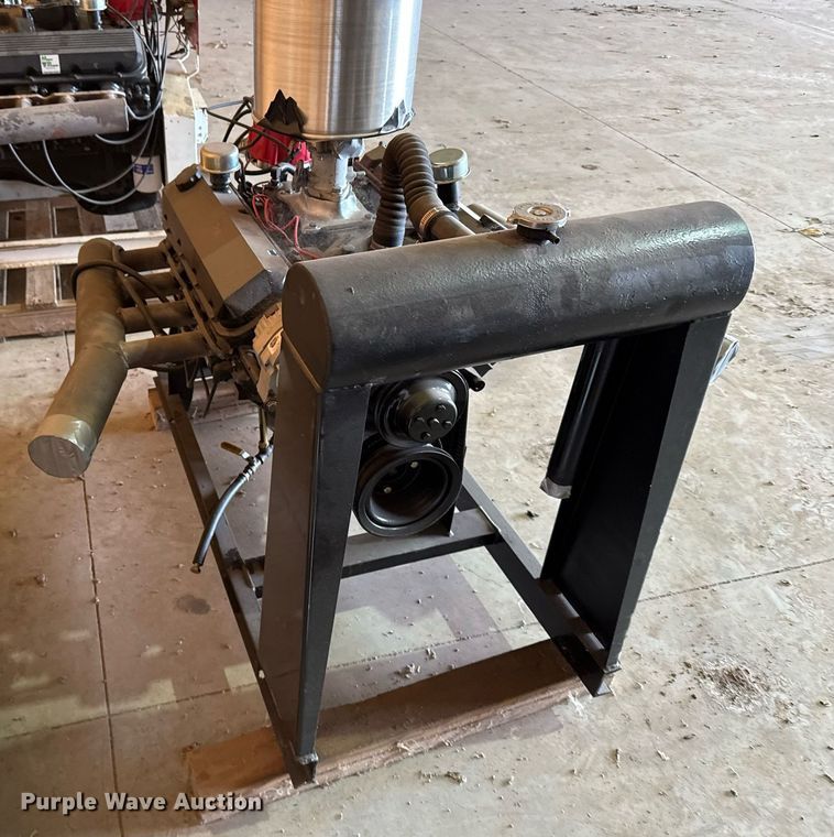 image for item NN9661 GM 454 engine