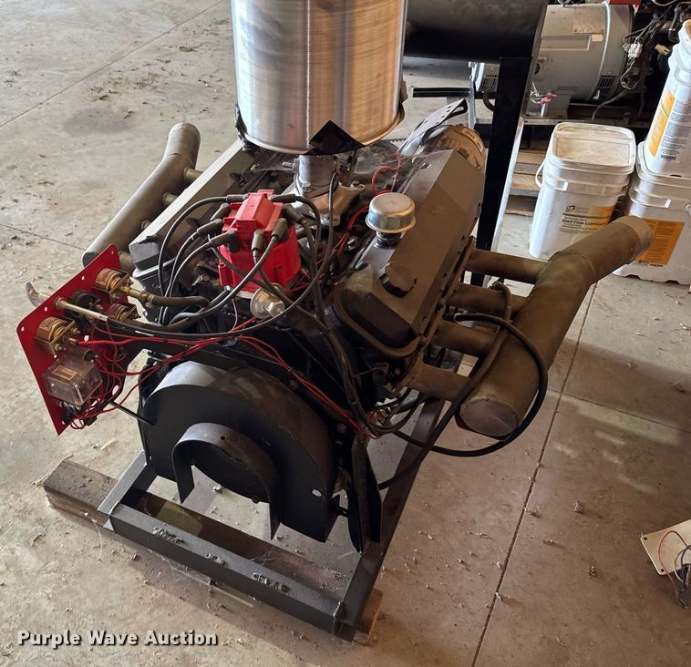 image for item NN9661 GM 454 engine