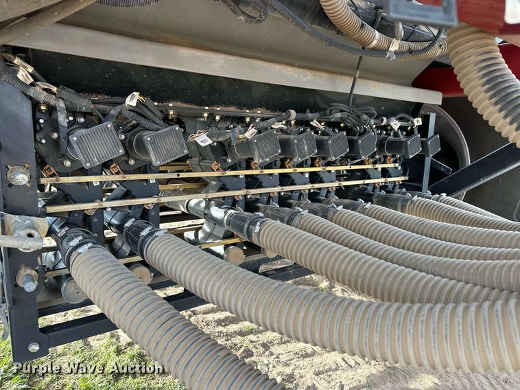 image for item NN9663 2019 Case IH 500 Precision Disk air seeder