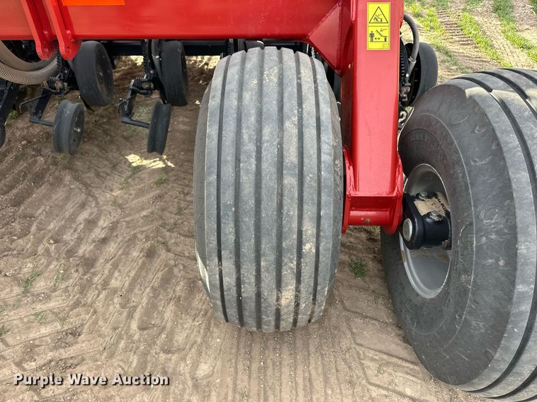 image for item NN9663 2019 Case IH 500 Precision Disk air seeder