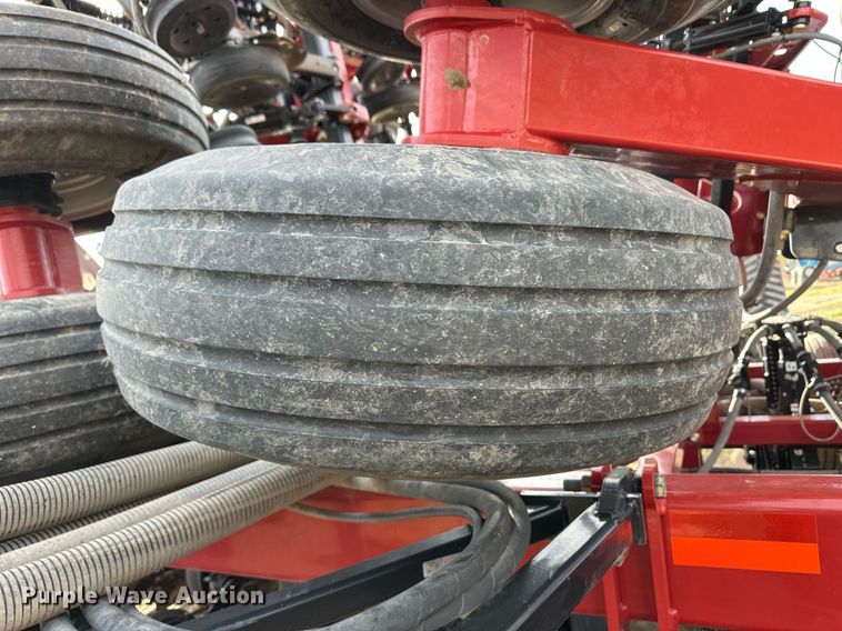 image for item NN9663 2019 Case IH 500 Precision Disk air seeder