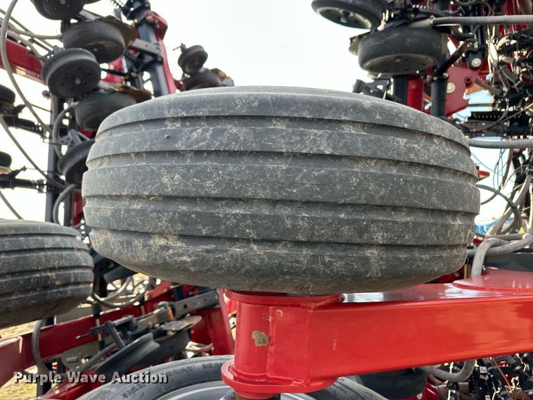 image for item NN9663 2019 Case IH 500 Precision Disk air seeder