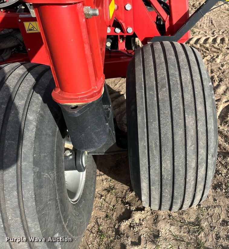 image for item NN9663 2019 Case IH 500 Precision Disk air seeder