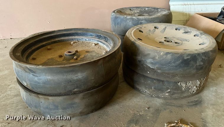 image for item NN9663 2019 Case IH 500 Precision Disk air seeder