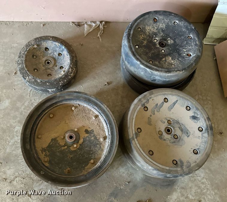 image for item NN9663 2019 Case IH 500 Precision Disk air seeder