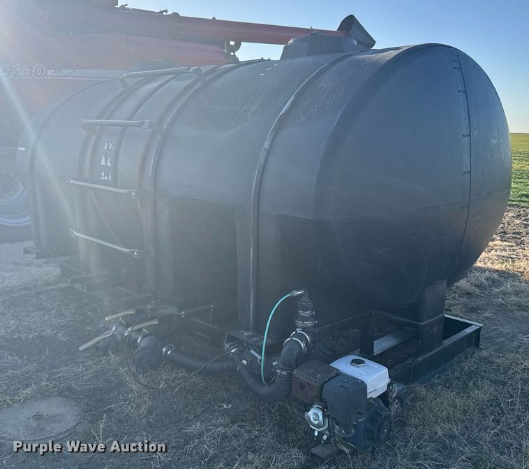 image for item NN9700 (2) tanks