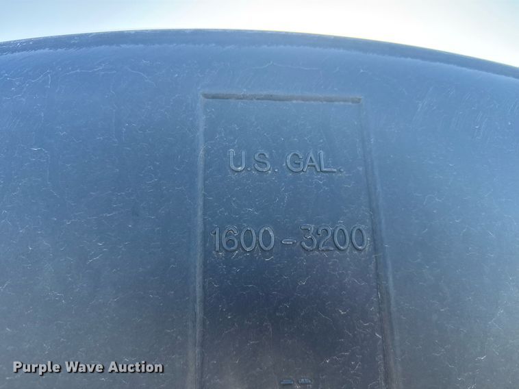 image for item NN9700 (2) tanks