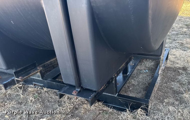 image for item NN9700 (2) tanks