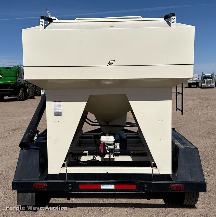 image for item NN9705 Meridian Friesen 220 seed tender