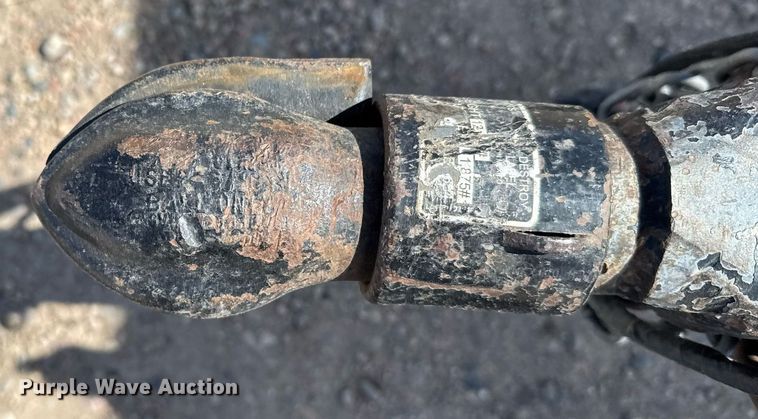 image for item NN9705 Meridian Friesen 220 seed tender